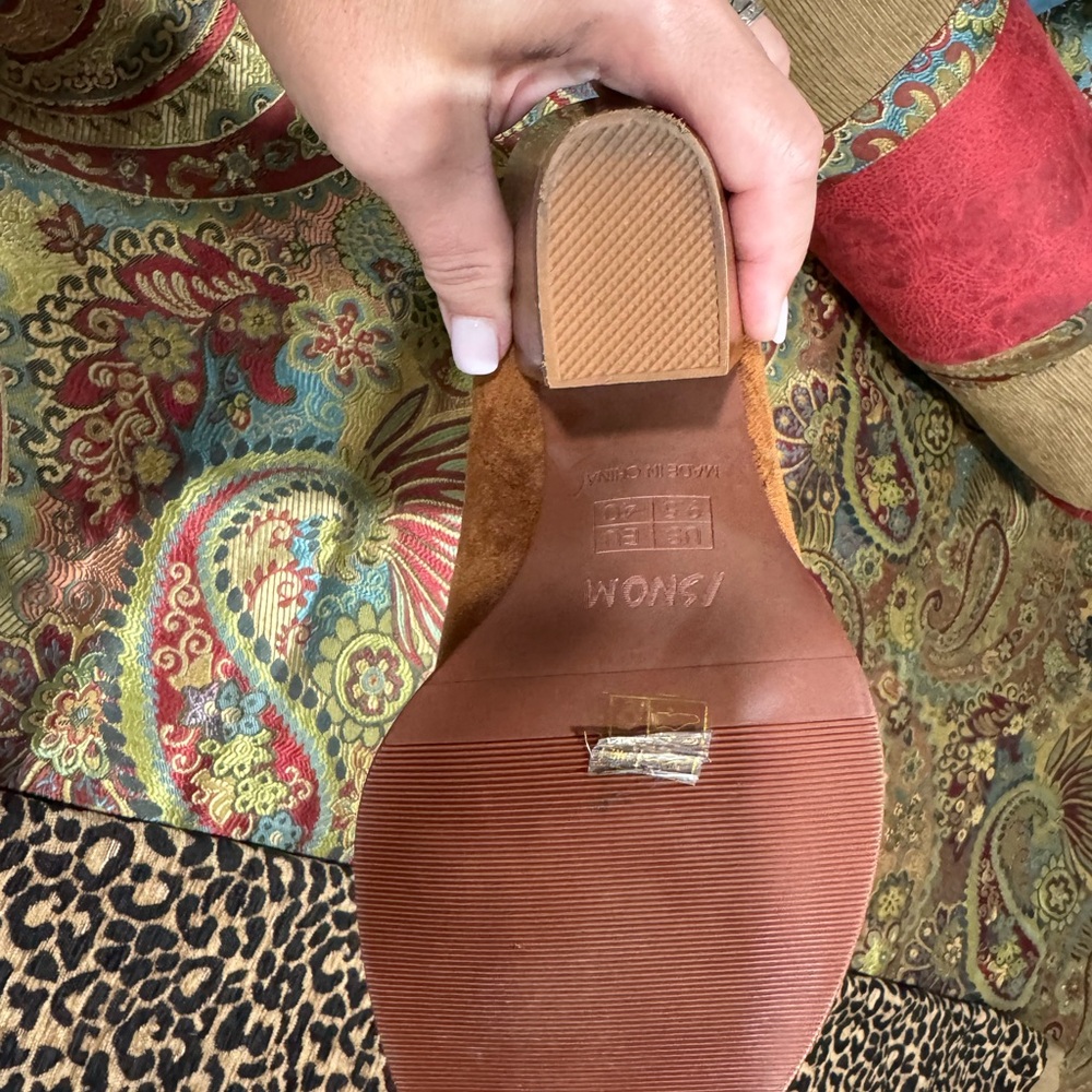 Ladies 9.5 Stacked Heel Boot. Used Once! - image 2